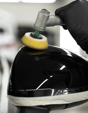 close-up-car-care-process_23-214