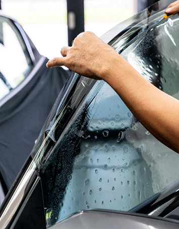 installs-tint-film-car-glass_133