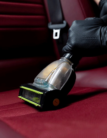 removing-dust-from-auto-seats-us